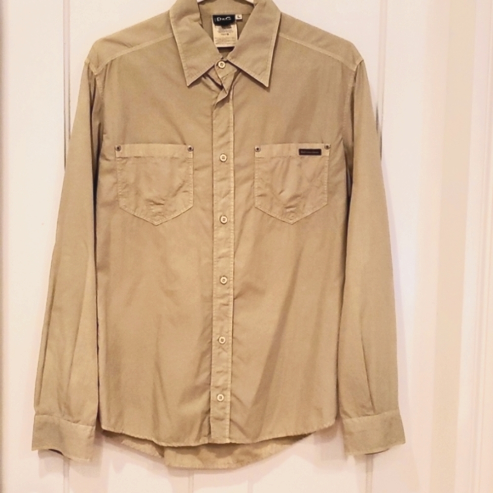 Men's fitted shirt
